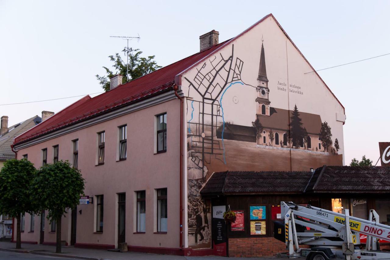 Old Town Apartment - Self Check In Voru Exterior photo
